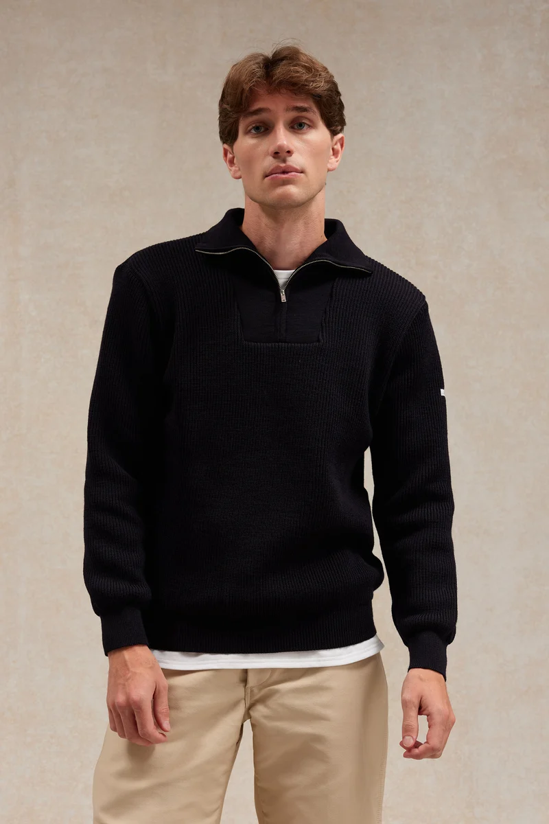 Pull camionneur bleu marine pour homme en laine vierge