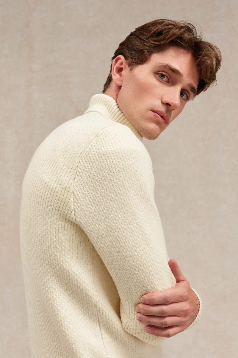 Pull col roulé Norvégien écru pour homme