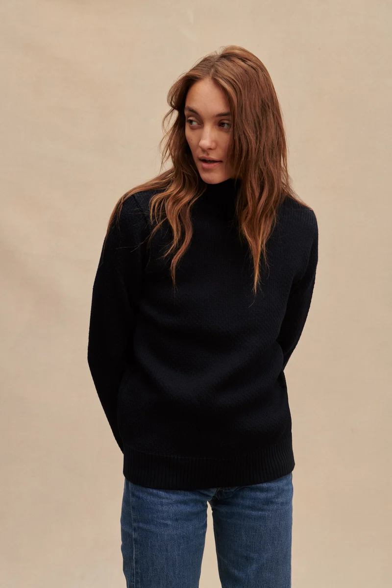 Pull col roulé Norvégien bleu marine pour femme