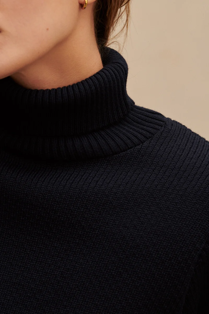 Pull col roulé Norvégien bleu marine pour femme