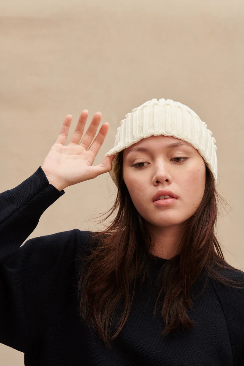 Bonnet à côtes beige écume 100% laine mérinos