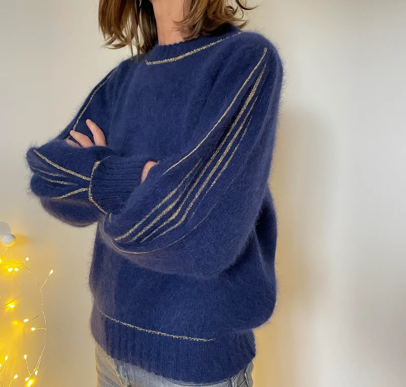 Pull Alix Angora Marine et doré.
