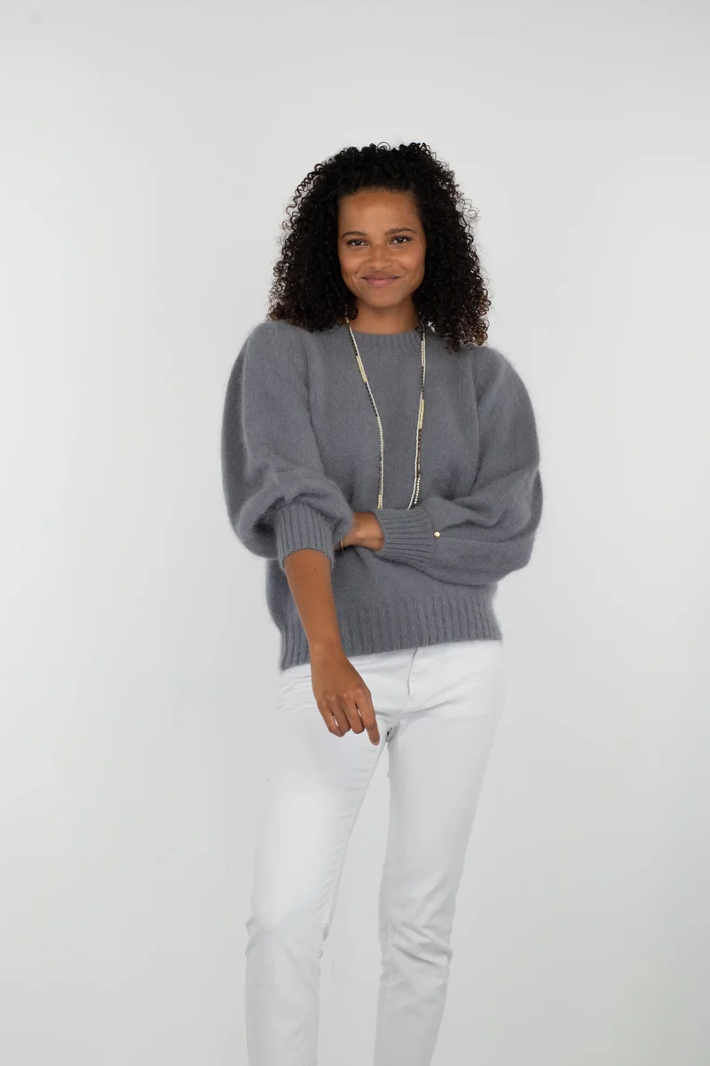 Pull Alix Angora gris cumulus.