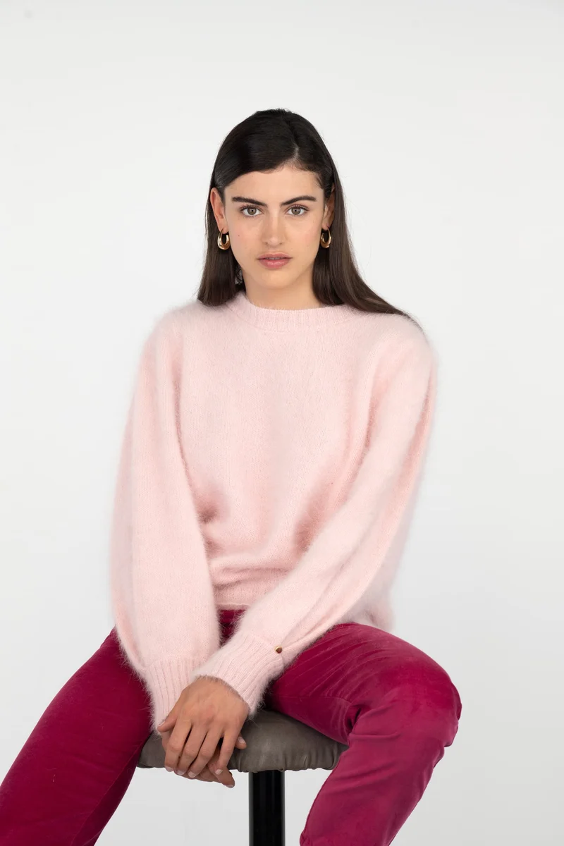 Pull Alix Angora Rose poudré.