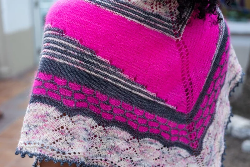 Bain de Soleil Shawl | Knitting Pattern and Optional Kits