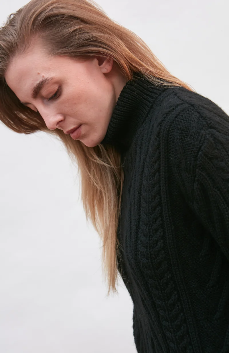 Womens Chunky Merino Wool Roll Neck Cable Jumper