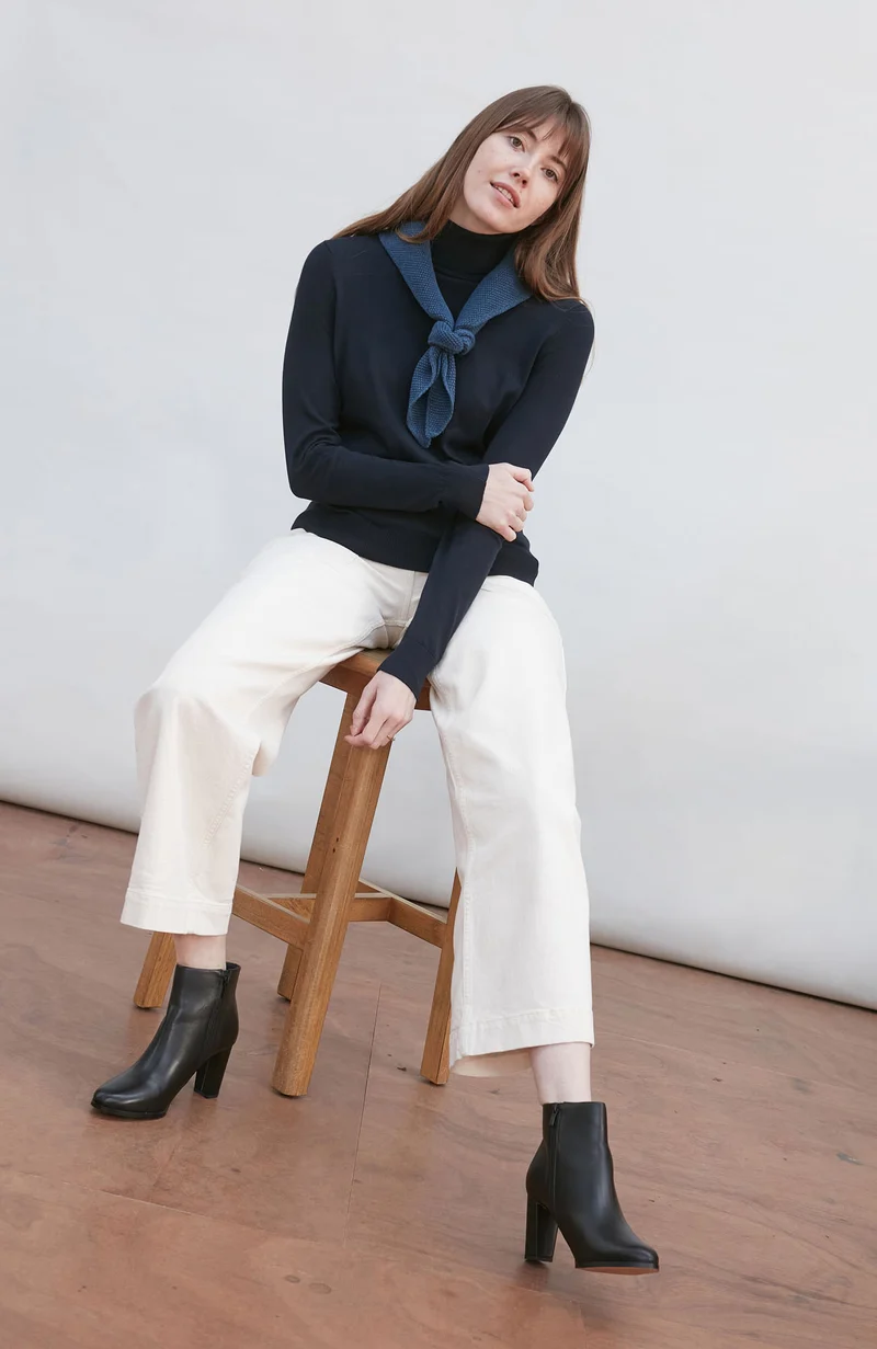 Cotton Textured Triangle Scarf