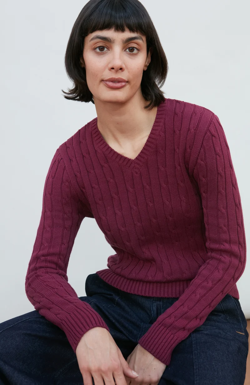 Womens Cotton Cable V Neck Jumper