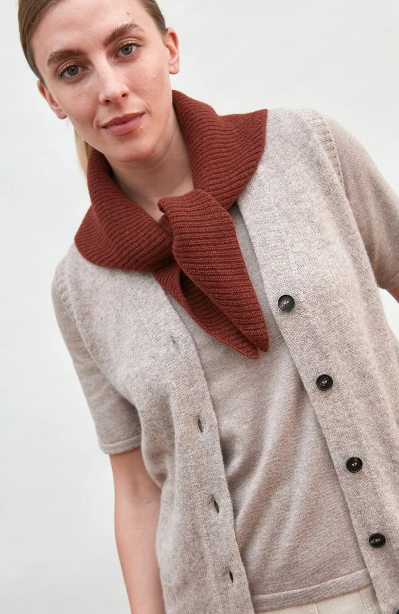 Lambswool Ribbed Triangle Scarf