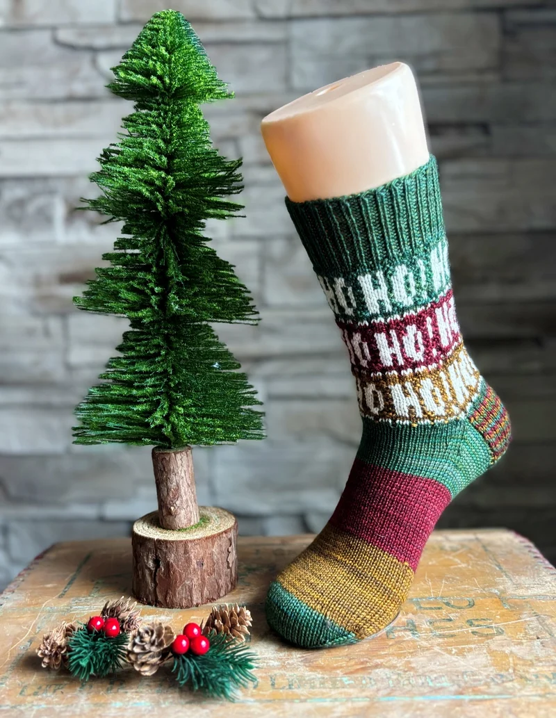 Ho Ho Ho ! Socks | Knitting Pattern and Optional Kits