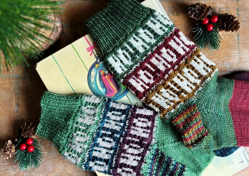 Ho Ho Ho ! Socks | Knitting Pattern and Optional Kits