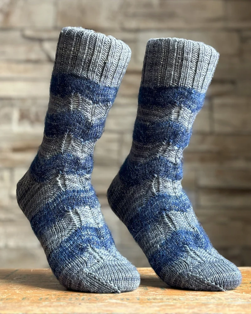 Chevy Chevrons Socks | Knitting pattern and Optional kits