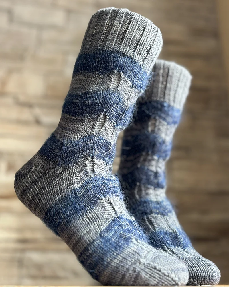 Chevy Chevrons Socks | Knitting pattern and Optional kits