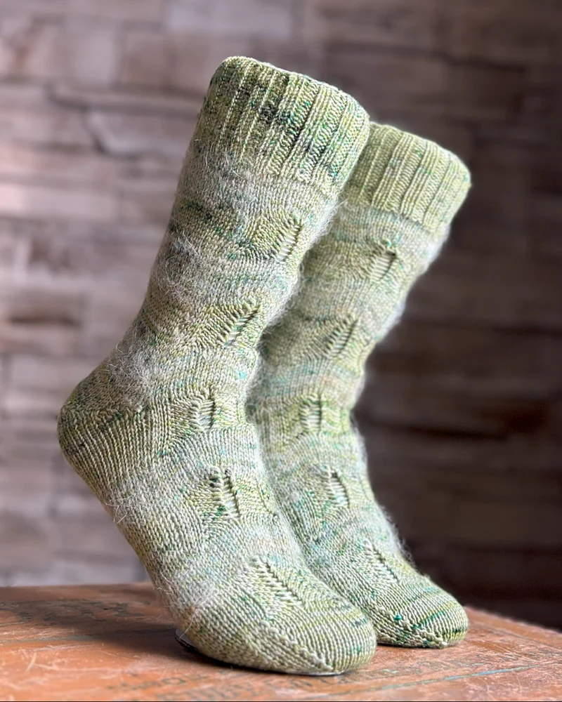 Chevy Chevrons Socks | Knitting pattern and Optional kits