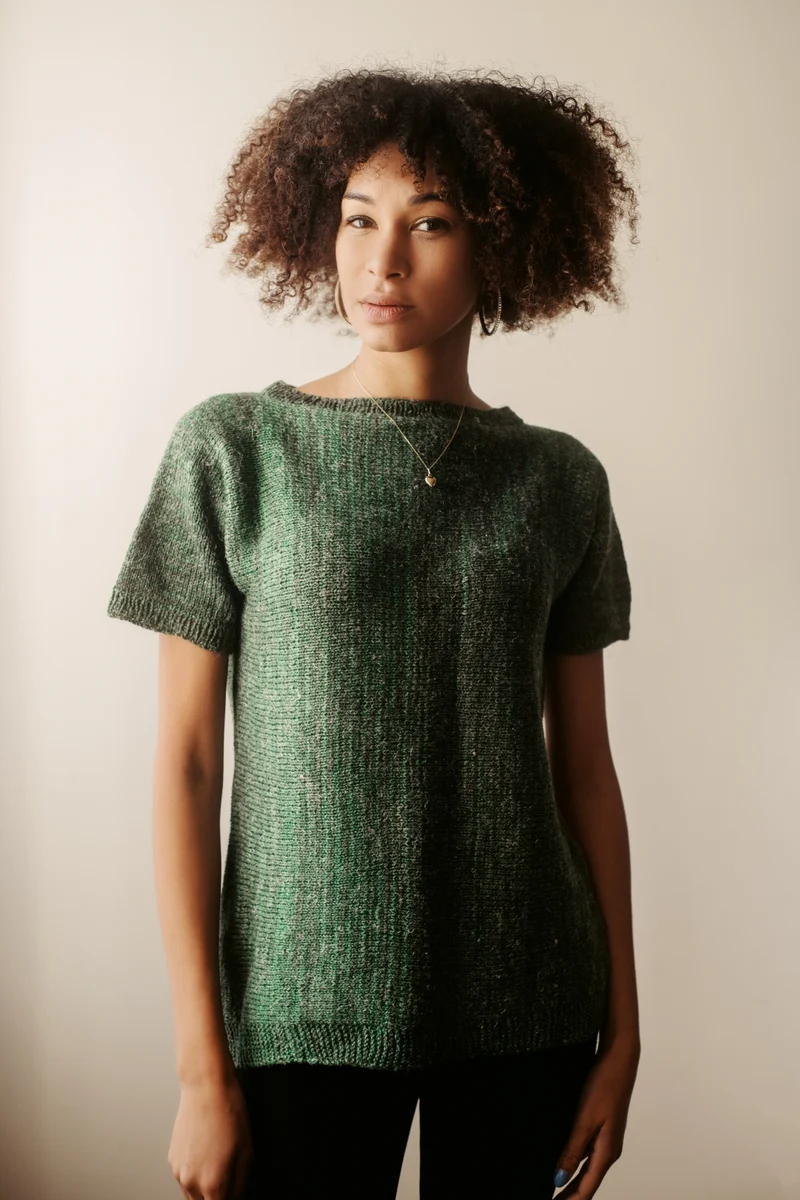 Vertiligne Pullover | Free knitting pattern and Optional Kits