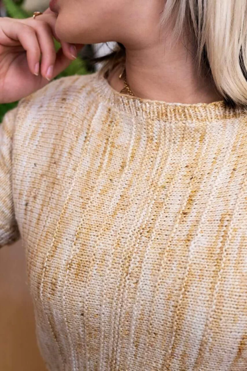 Vertiligne Pullover | Free knitting pattern and Optional Kits