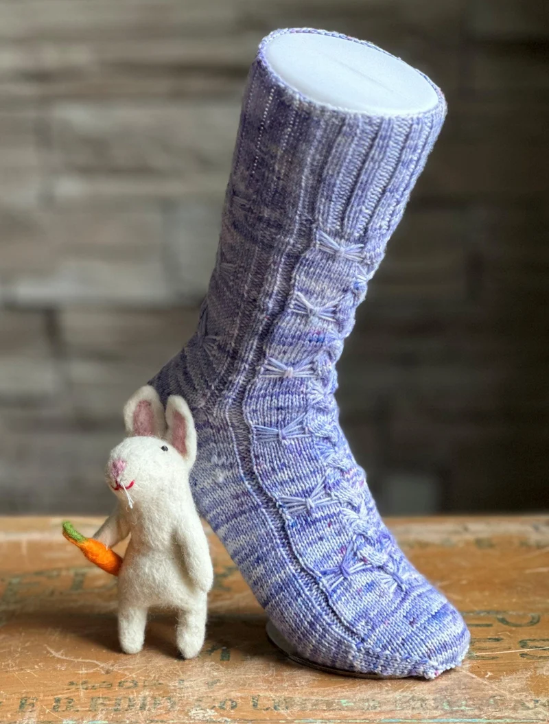Lever de Rideau Socks | Free Knitting Pattern and Optional kit