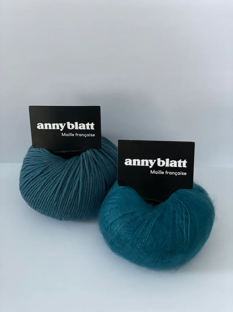 Manteau bébé Pin à tricoter.
