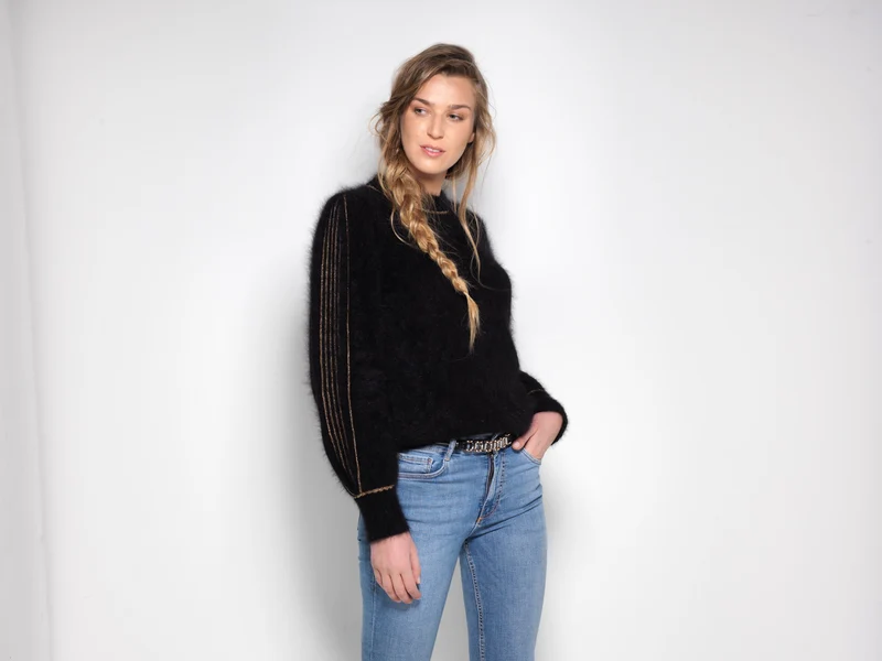 Pull Alix Angora Noir et doré.