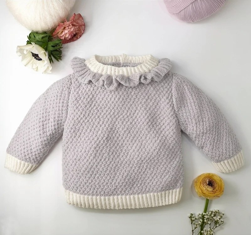 Brassière bébé Violette à tricoter.