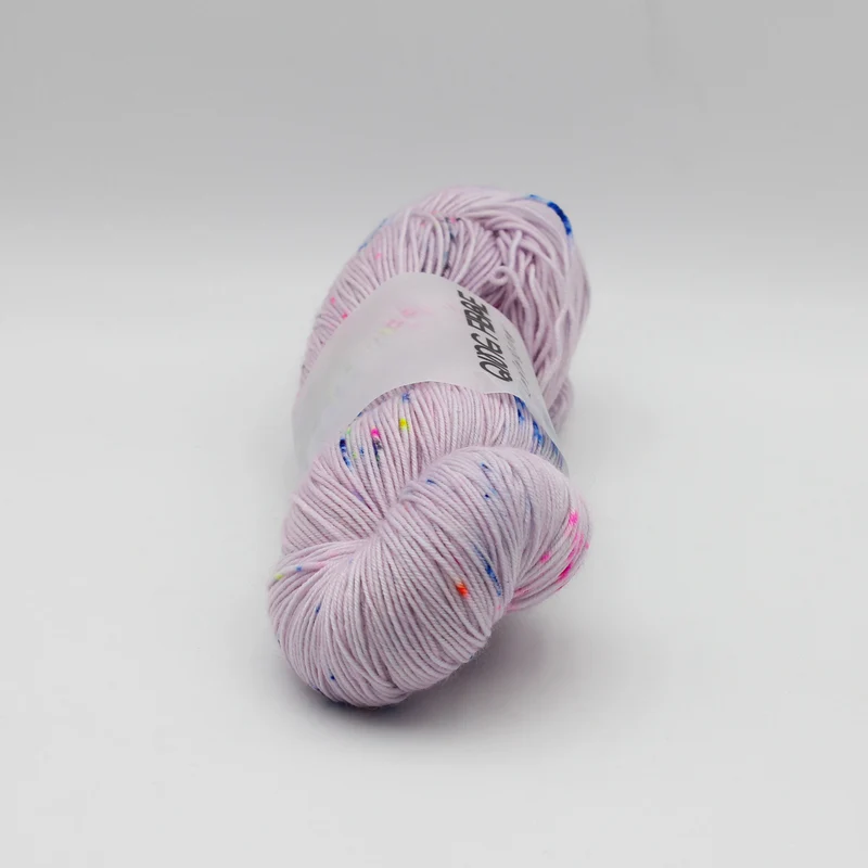 Dashing Fingering - Qing Fibre