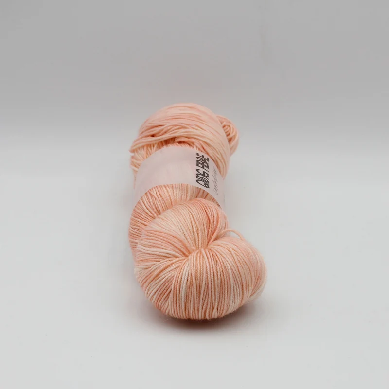Dashing Fingering - Qing Fibre