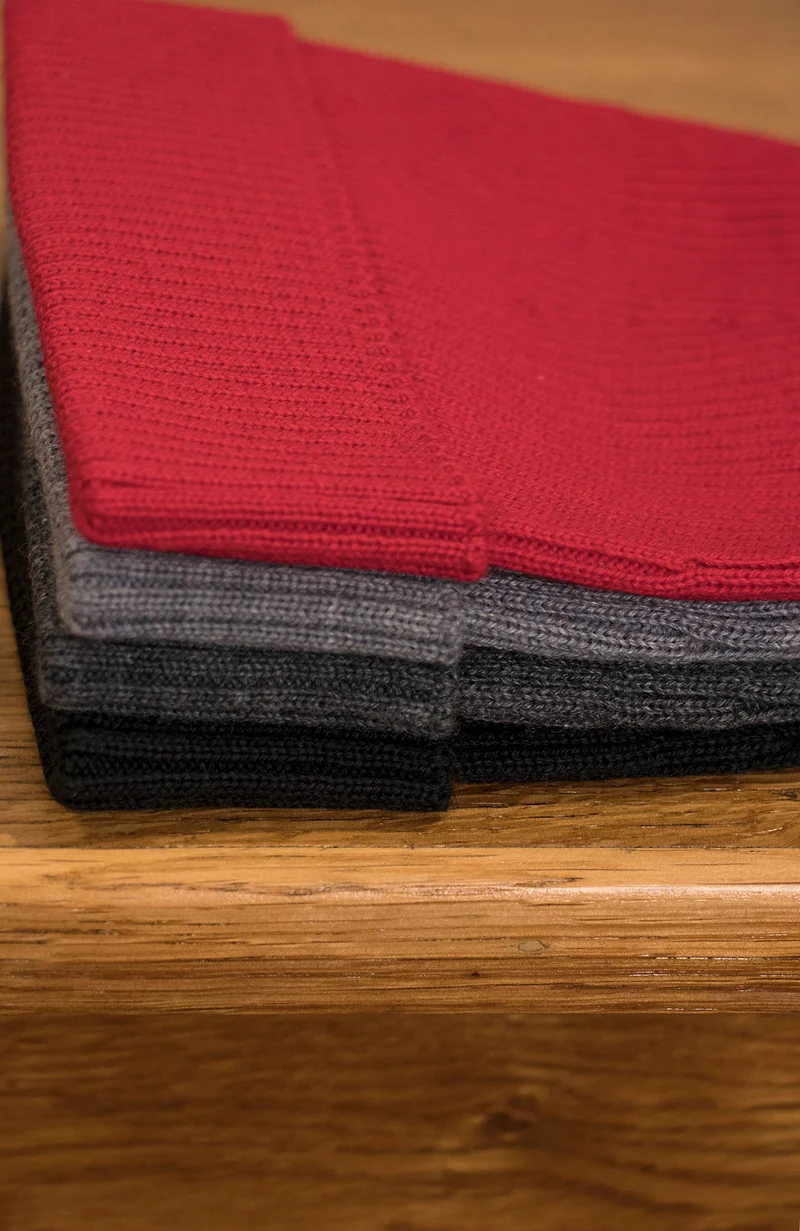 Womens Ribbed Extra Fine Merino Wool Beanie