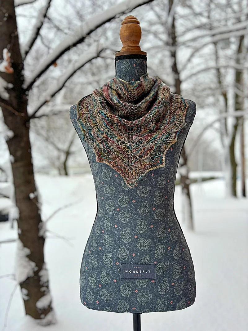 Feuilles Étincelantes | Knitting Pattern and Optional Kit