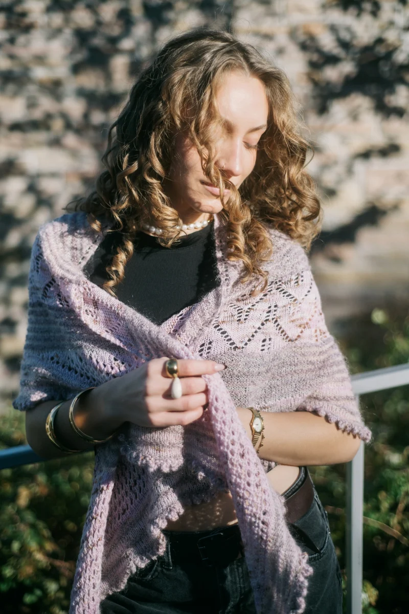 Folies Bergère Shawl | Knitting pattern and Optional Kits