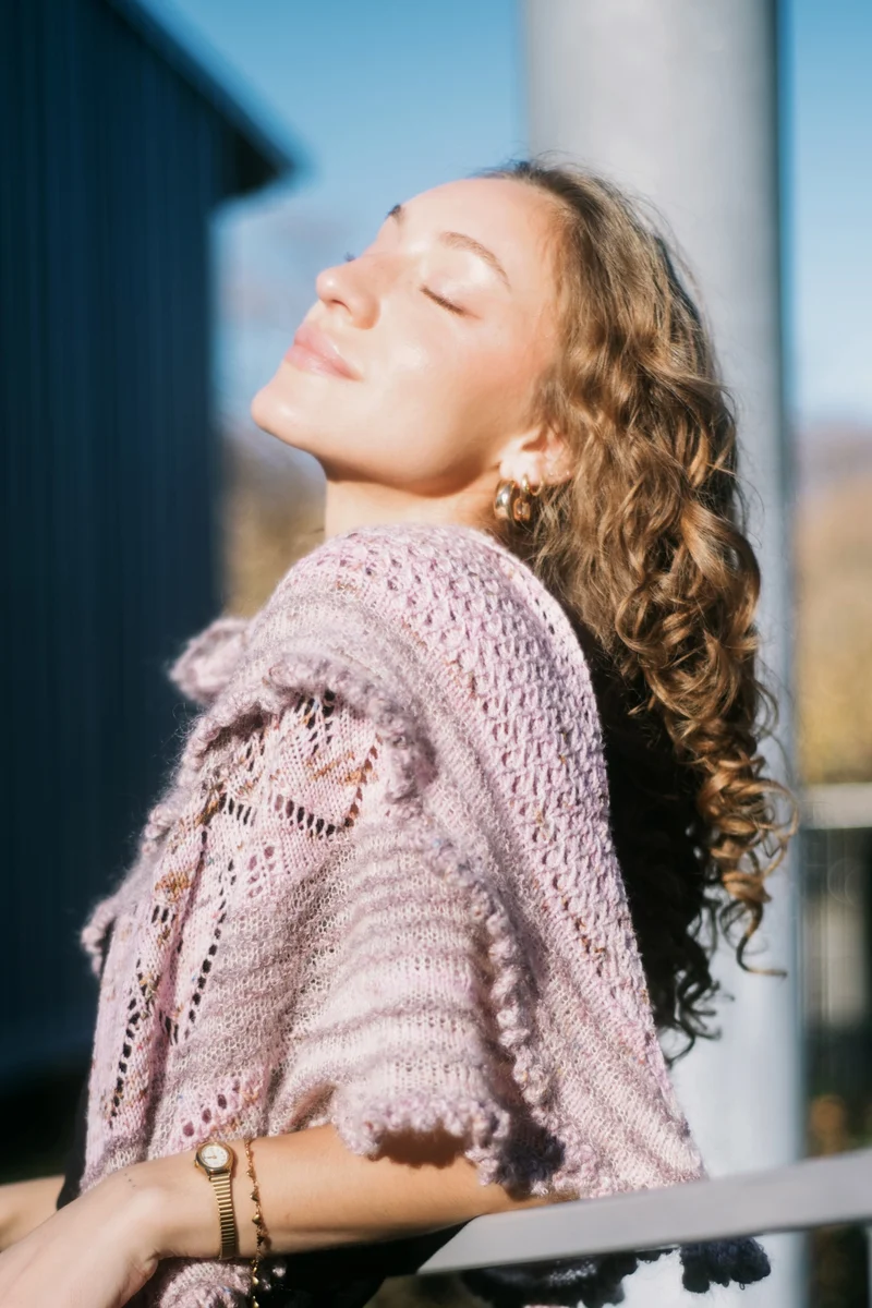Folies Bergère Shawl | Knitting pattern and Optional Kits