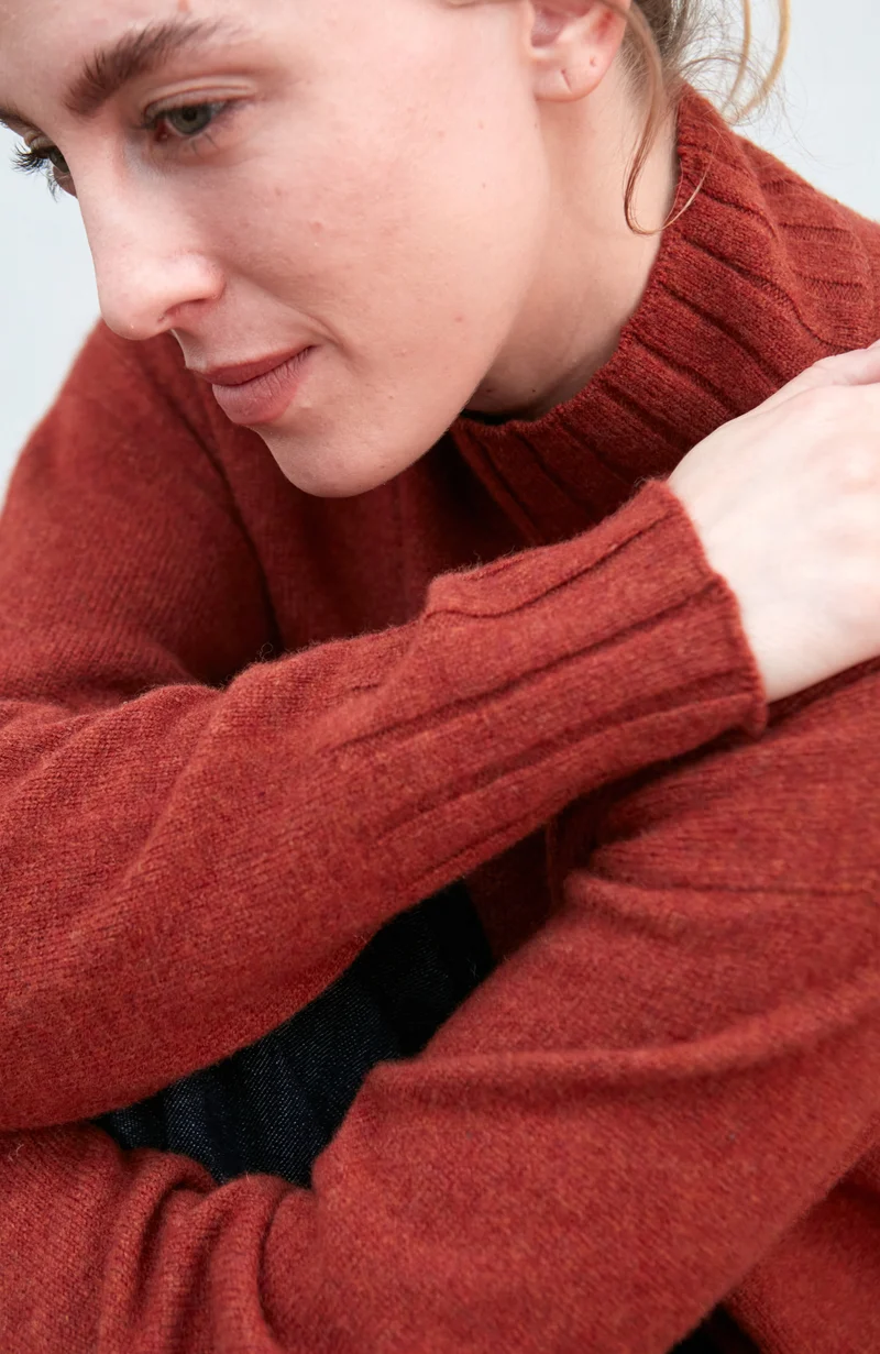 Womens Lambswool Grown On Neck Jumper
