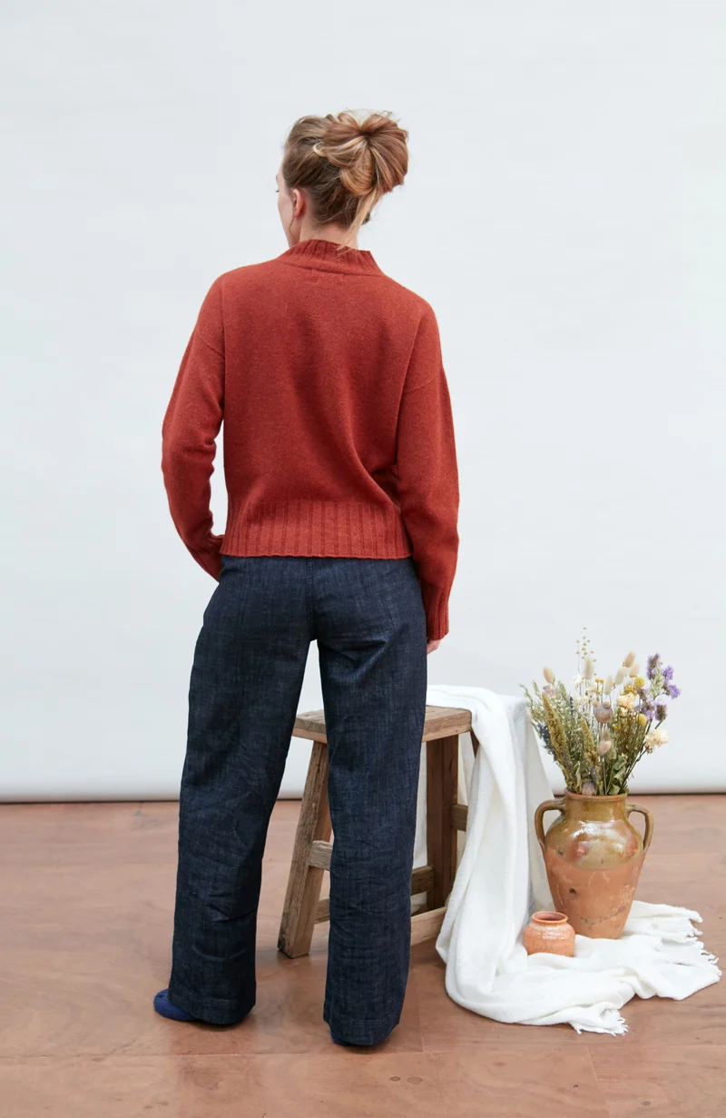 Womens Lambswool Grown On Neck Jumper