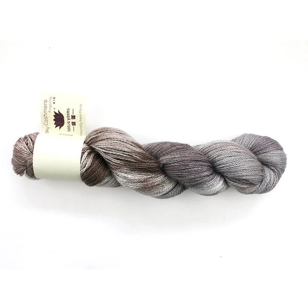 fils de lotus soyeux cashmere doigté peint à la main