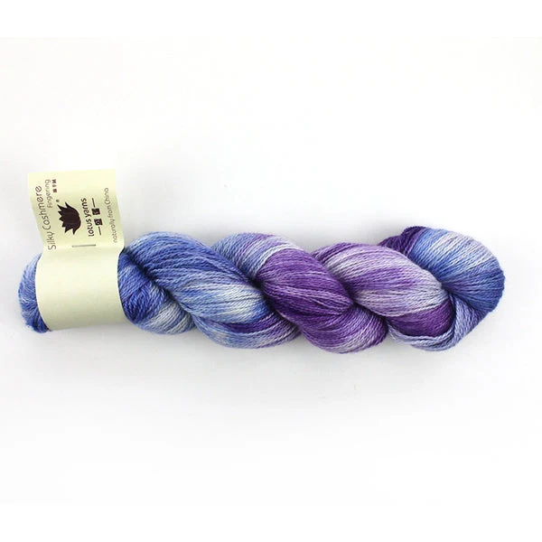 fils de lotus soyeux cashmere doigté peint à la main