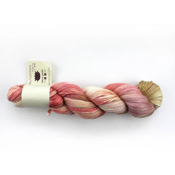 fils de lotus soyeux cashmere doigté peint à la main