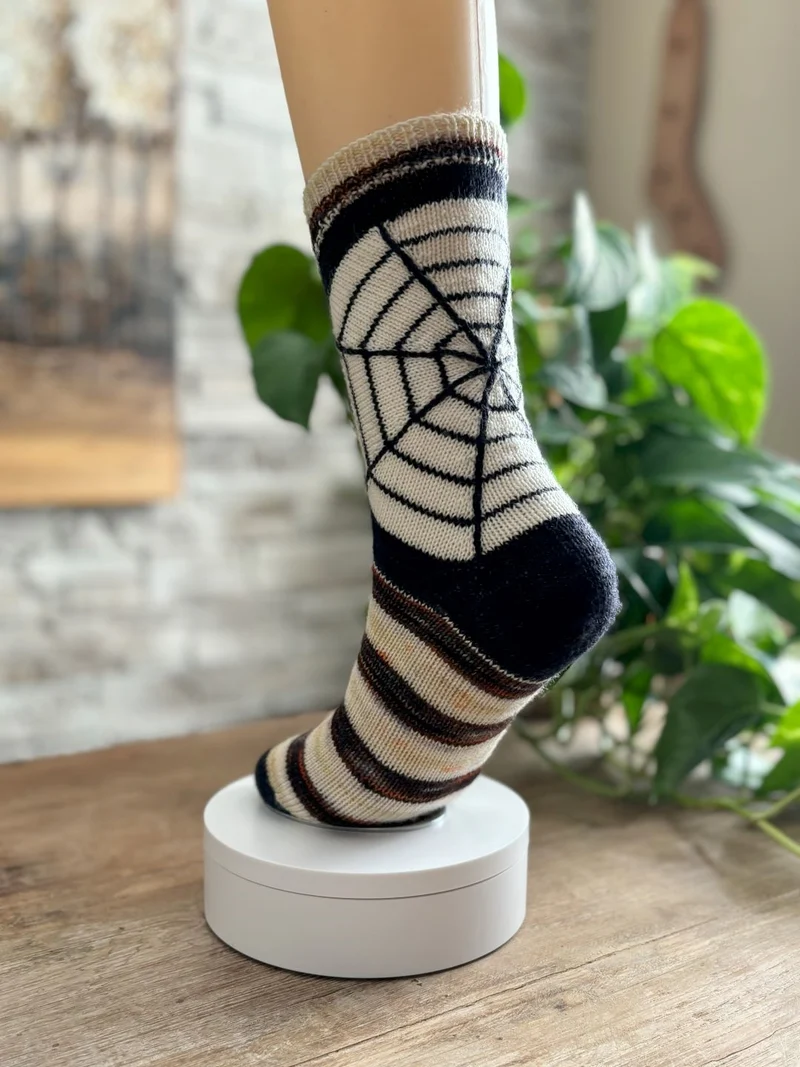 HalloWeb Socks | Knitting pattern and Optional kits