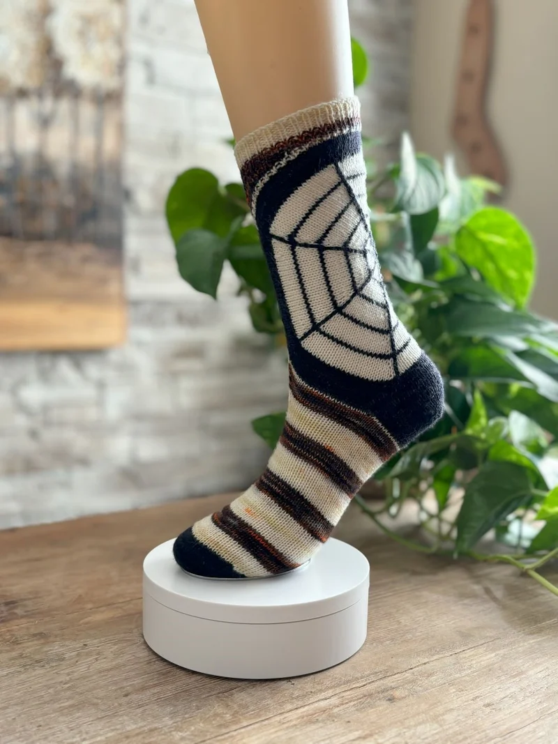 HalloWeb Socks | Knitting pattern and Optional kits