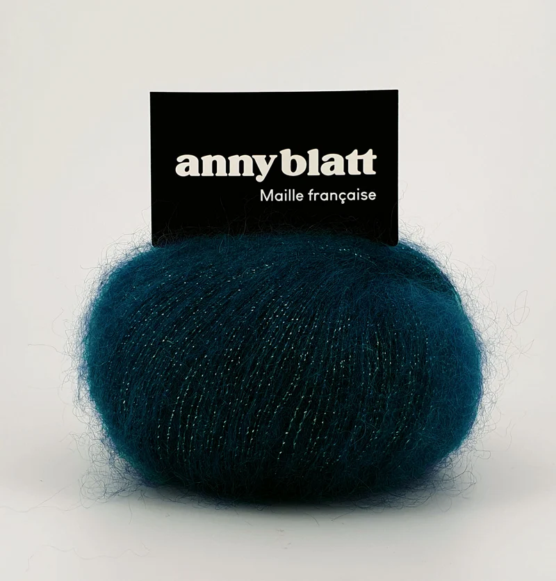 Cardigan bébé Châtaigne à tricoter.