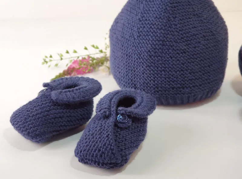 Bonnet et chaussons bébé Citron à tricoter.