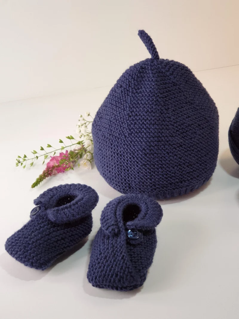 Bonnet et chaussons bébé Citron à tricoter.