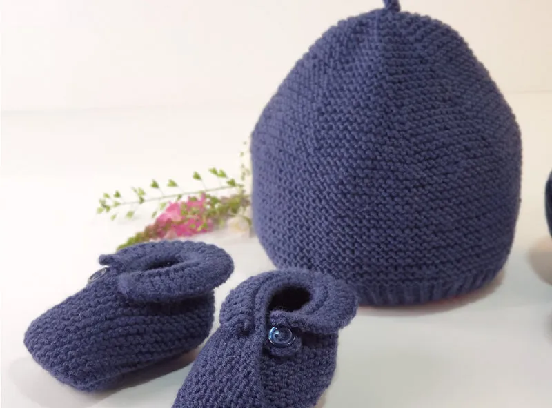 Bonnet et chaussons bébé Citron à tricoter.