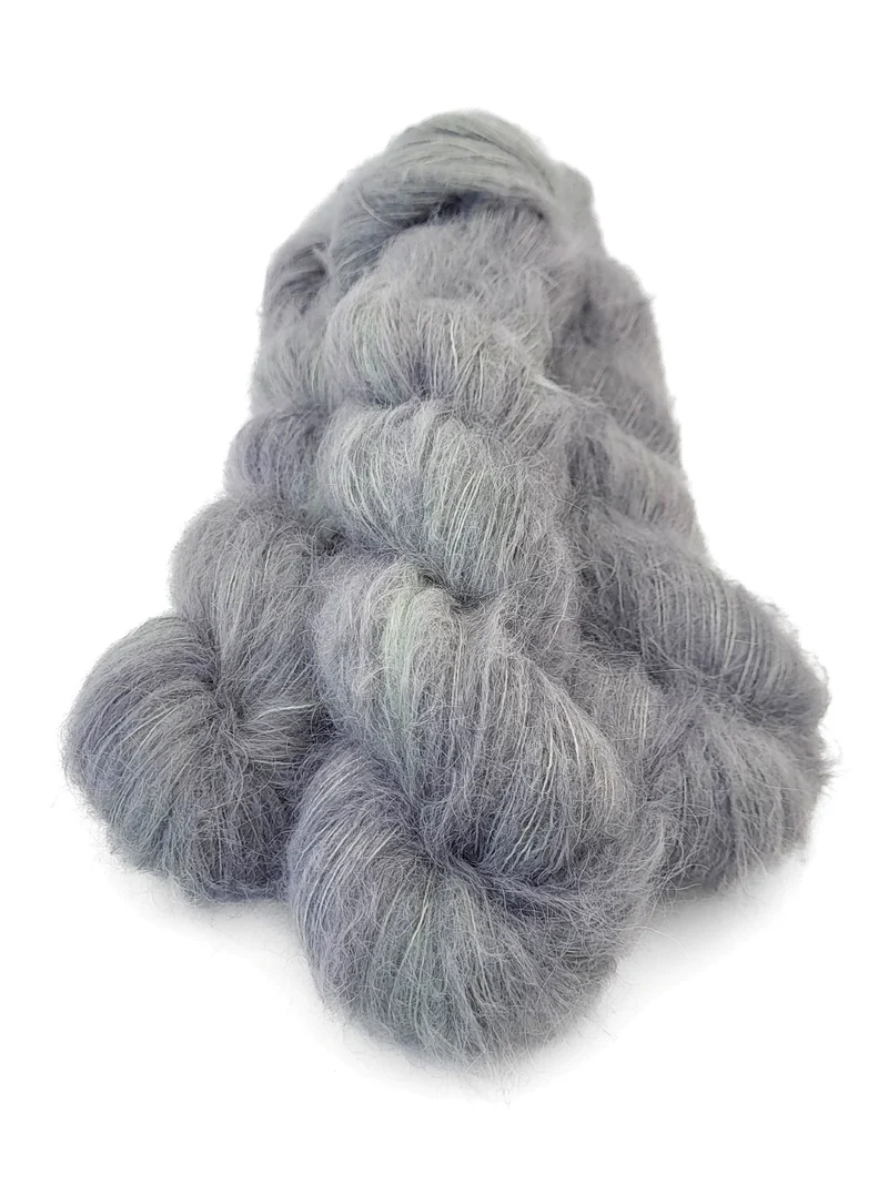 PETITE SURI BLUENOSE