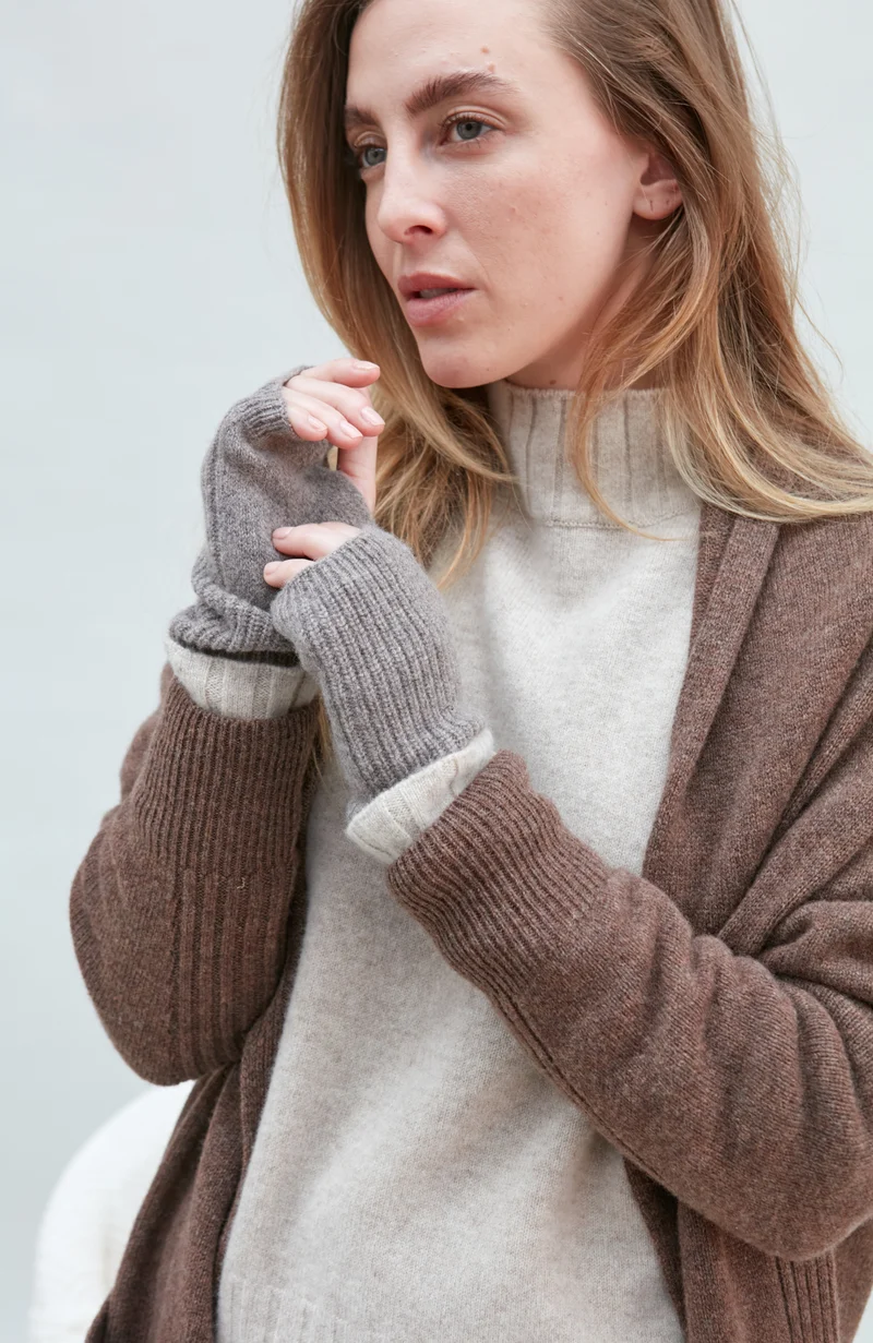 Womens Lambswool Ribbed Arm Warmers