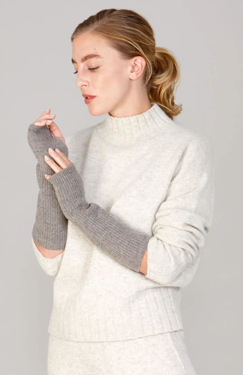 Womens Lambswool Ribbed Arm Warmers