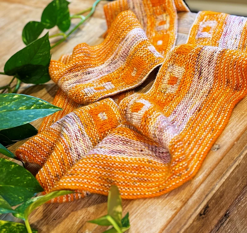 Carrés de Noël Scarf - Knitting pattern with Optional Kit