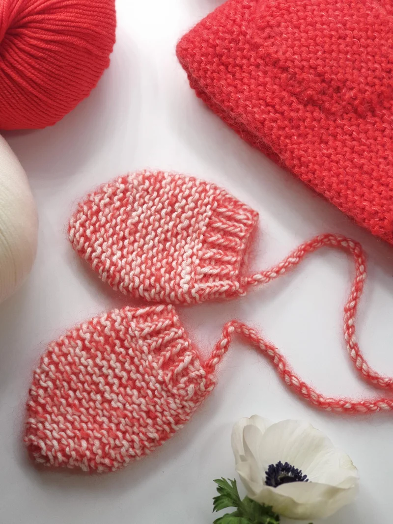 Bonnet et moufles bébé Buis à tricoter.