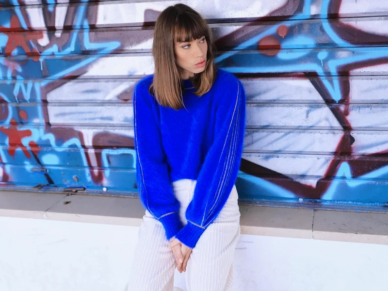 Pull Alix à tricoter en angora et doré.