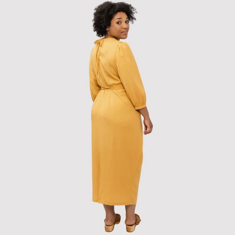 PATRON DE COUTURE PDF | Robe portefeuille, robe chasuble et blouse Lilja | Named Clothing