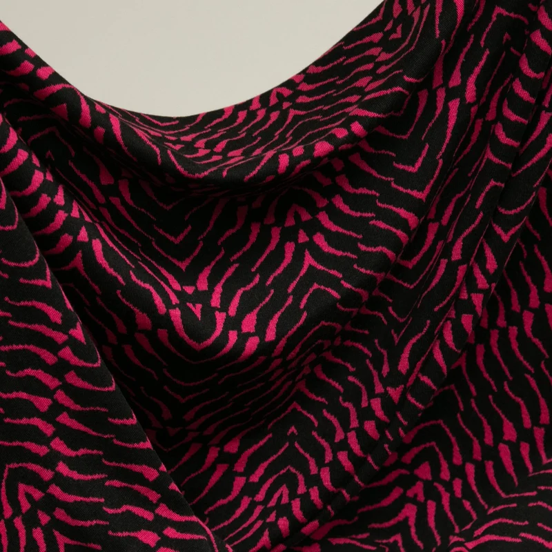 Jacquard tricoté | Motif animal noir & fuchsia | Deadstock de designer Nadya Toto