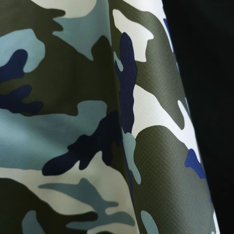 Ripstop | Camouflage | Kaki, marine et bleu acier | Canada Goose Deadstock | 100 cm | Fin de rouleau